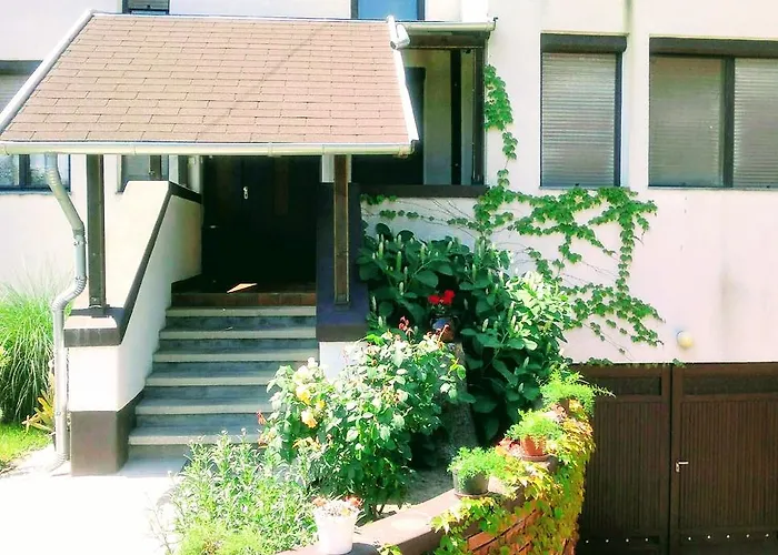 Rozsahegyi No.5 Appartamento