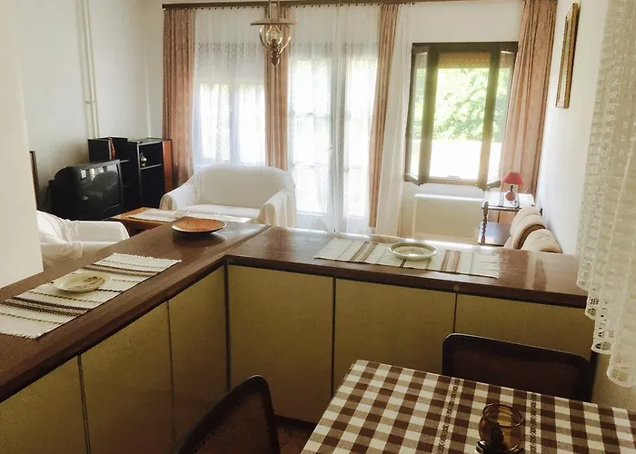 Rozsahegyi No.5 דירה *